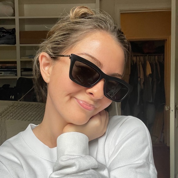 Michael Kors STOWE Black Sunglasses - Picture 1 of 9